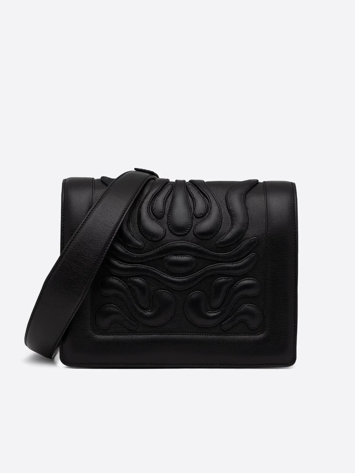 Vidutinio dydžio dekoruota rankinė