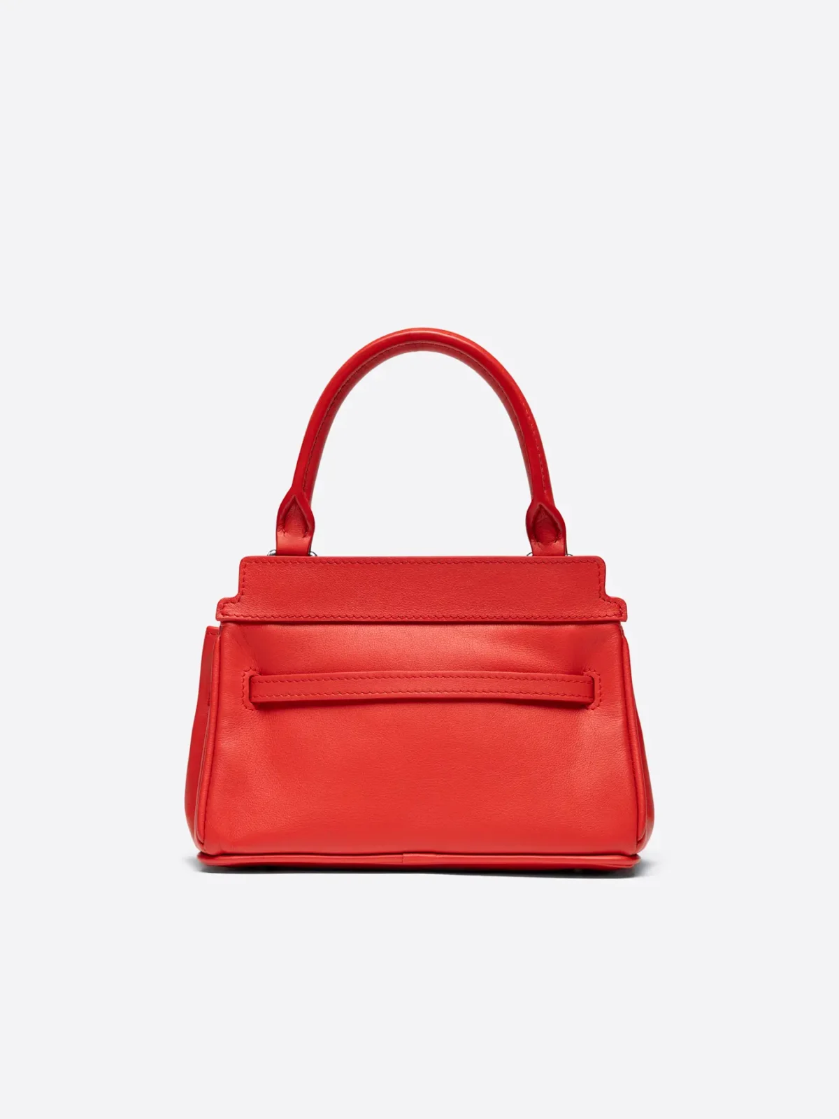 Raudona „Furor“ odinė rankinė – galinė pusė