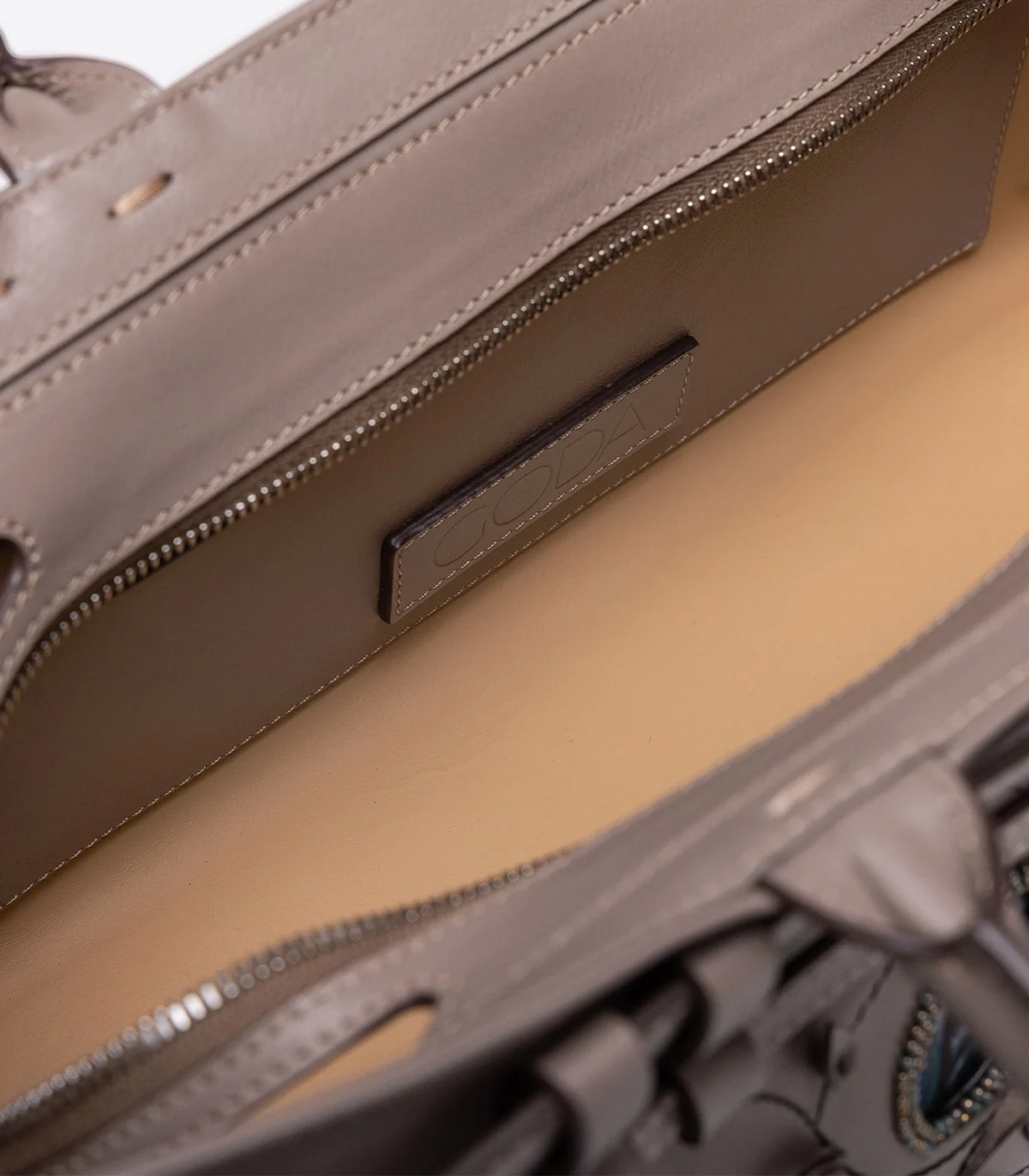The Royal Eye Top Handle Bag - Image 9